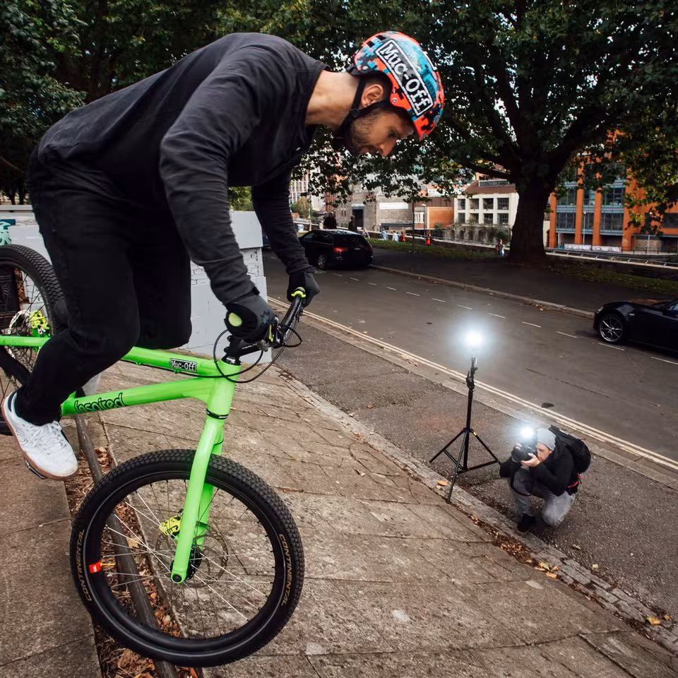 Canon Speedlite EL-1 (2. Sürüm) Detay