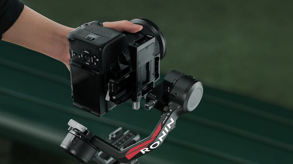 DJI RS 4 Mini Combo Gimbal Dikey Çekim