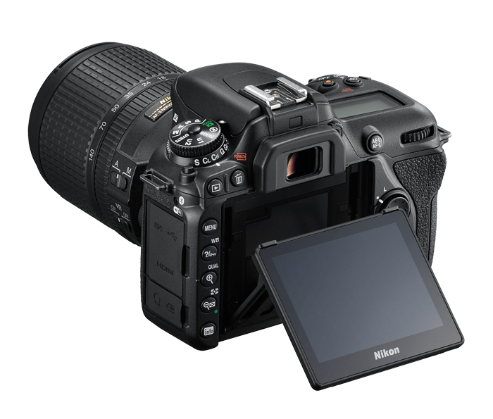 Nikon D7500 18-140mm – farklı açıdan görünüm Nikon D7500 18-140mm farklı açıdan görünüm