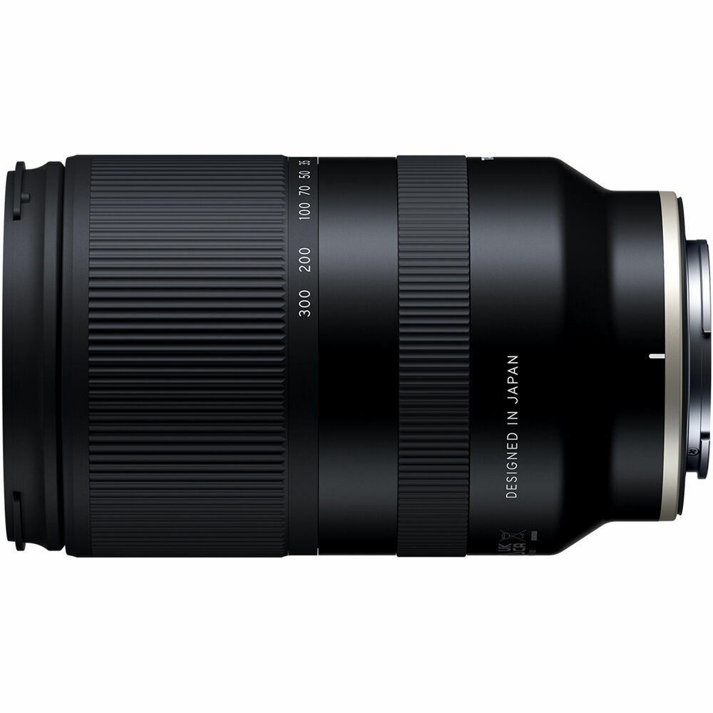 Tamron 18-300mm f/3.5-6.3 Di III-A VC VXD – yakın plan görseli Tamron 18-300mm f/3.5-6.3 Di III-A VC VXD yakın plan görseli