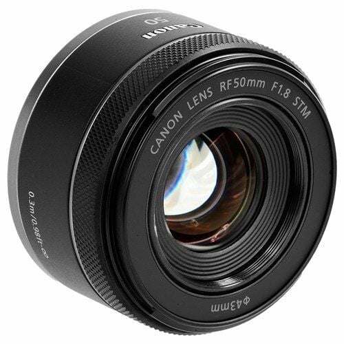 Canon RF 50mm f/1.8 STM – detay görseli Canon RF 50mm f/1.8 STM detay görseli