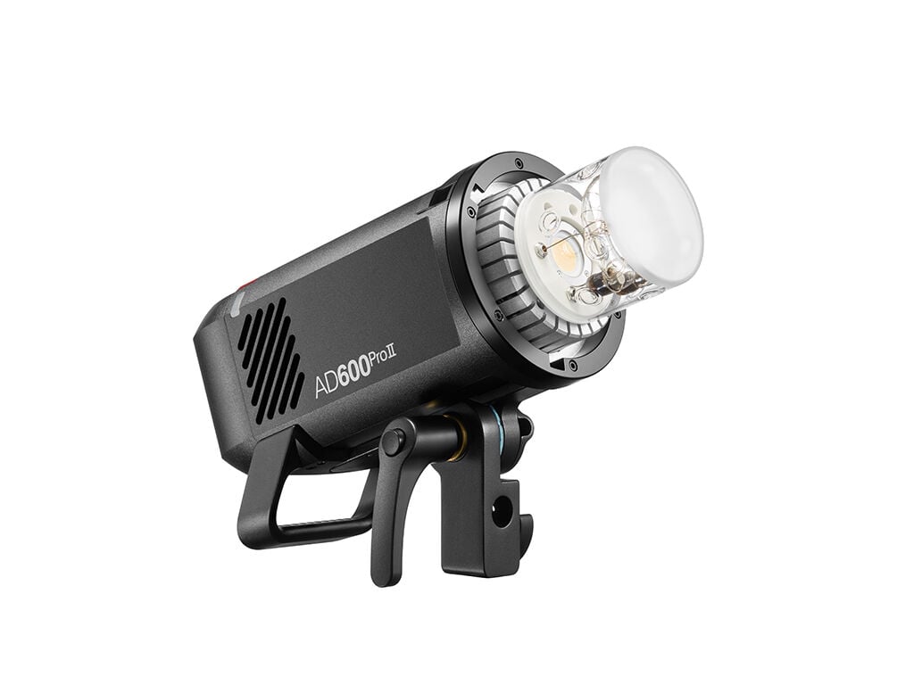 Godox AD600Pro II Akülü Paraflaş