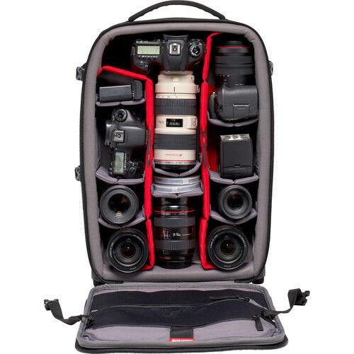 Manfrotto Advanced Rolling Bag III – yakın plan görseli Manfrotto Advanced Rolling Bag III yakın plan görseli