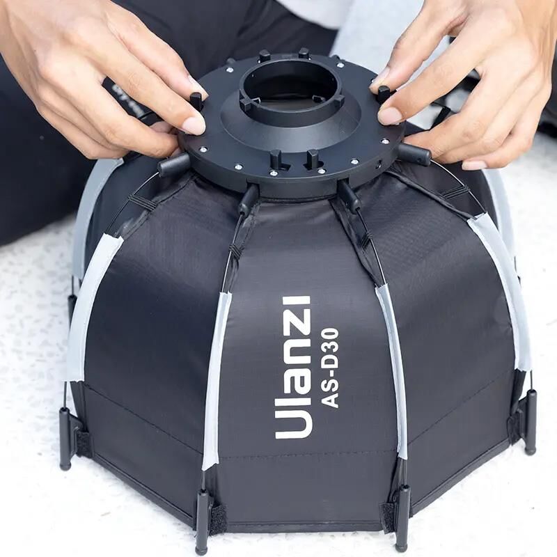 Ulanzi AS-D30 30cm Mini Bowens – yakın plan görseli Ulanzi AS-D30 30cm Mini Bowens yakın plan görseli