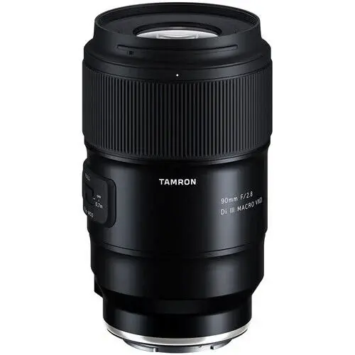 Tamron 90mm f/2.8 Di III VXD Makro – ürün görseli Tamron 90mm f/2.8 Di III VXD Makro ürün görseli