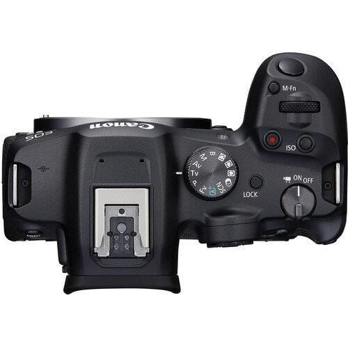 Canon EOS R7 18-150mm – yakın plan görseli Canon EOS R7 18-150mm yakın plan görseli