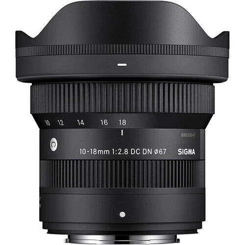 Sigma 10-18mm f/2.8 DC DN – ürün görseli Sigma 10-18mm f/2.8 DC DN ürün görseli