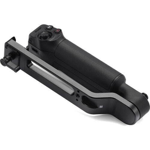 DJI RS Electronic Briefcase Handle – farklı açıdan görünüm DJI RS Electronic Briefcase Handle farklı açıdan görünüm