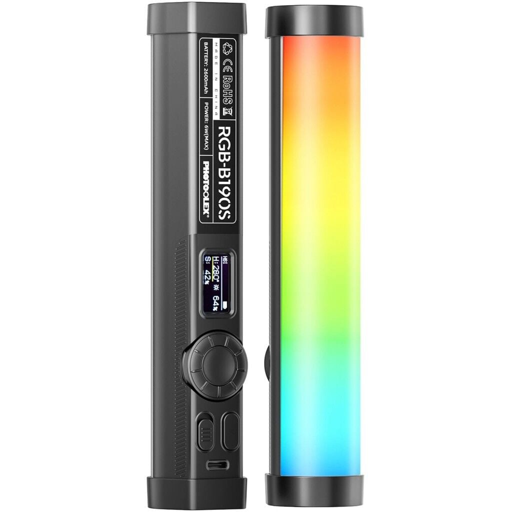 Photoolex B190S RGB LED Tube Light – farklı açıdan görünüm Photoolex B190S RGB LED Tube Light farklı açıdan görünüm