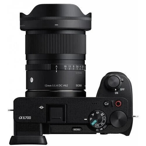 Sigma 12mm f/1.4 DC – yakın plan görseli Sigma 12mm f/1.4 DC yakın plan görseli