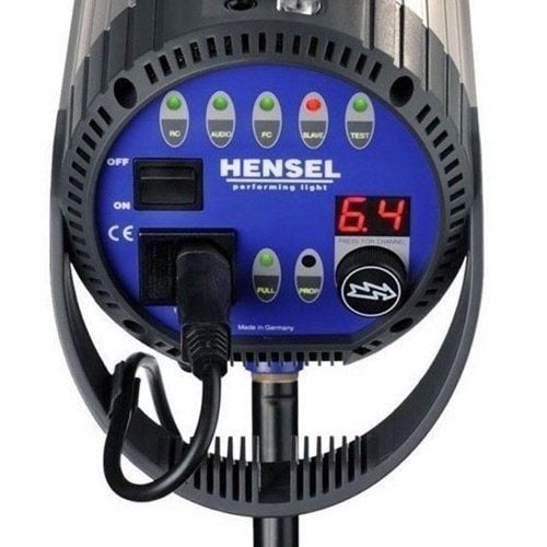 Hensel İntegra Plus 500w – farklı açıdan görünüm Hensel İntegra Plus 500w farklı açıdan görünüm