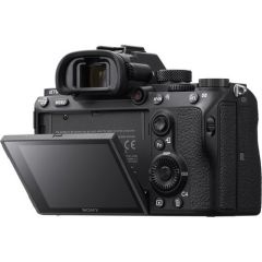 Sony A7 III + 24-70mm f/4 Lens Kit