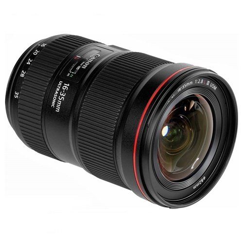 Canon EF 16-35mm f/2.8L III – farklı açıdan görünüm Canon EF 16-35mm f/2.8L III farklı açıdan görünüm
