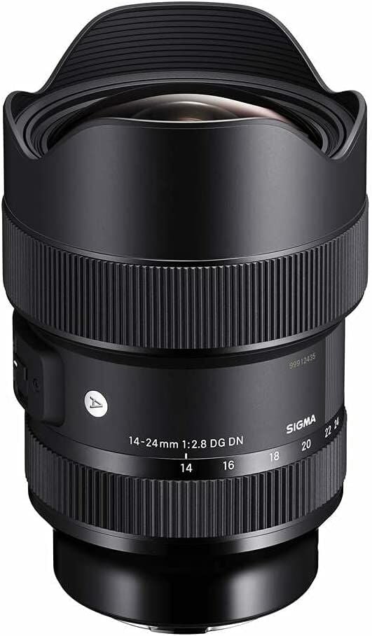 Sigma 14-24mm f/2.8 DG DN farklı açıdan görünüm