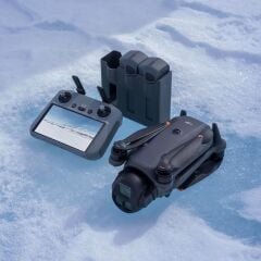 DJI Mavic 4 Pro Fly More Combo