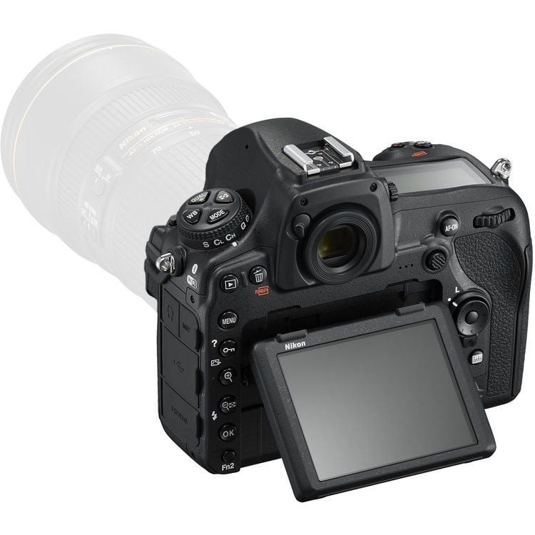 Nikon D850 – farklı açıdan görünüm Nikon D850 farklı açıdan görünüm