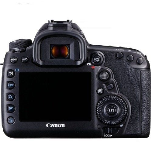Canon EOS 5D Mark IV – farklı açıdan görünüm Canon EOS 5D Mark IV farklı açıdan görünüm