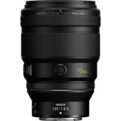 Nikon Nikkor Z 135mm f/1.8 S Plena farklı açıdan görünüm